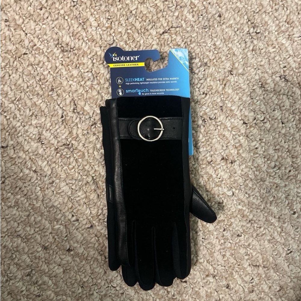 Isotoner Women’s Gloves NWT
